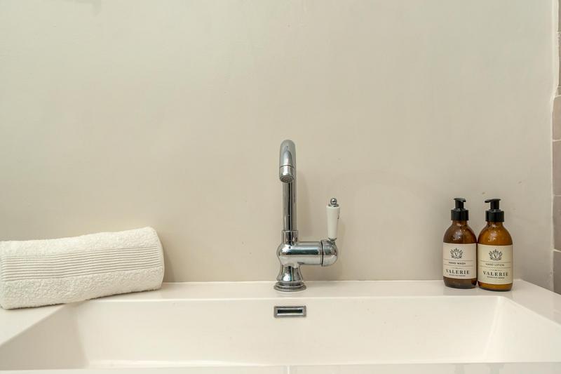 To Let 2 Bedroom Property for Rent in Sea Point Western Cape